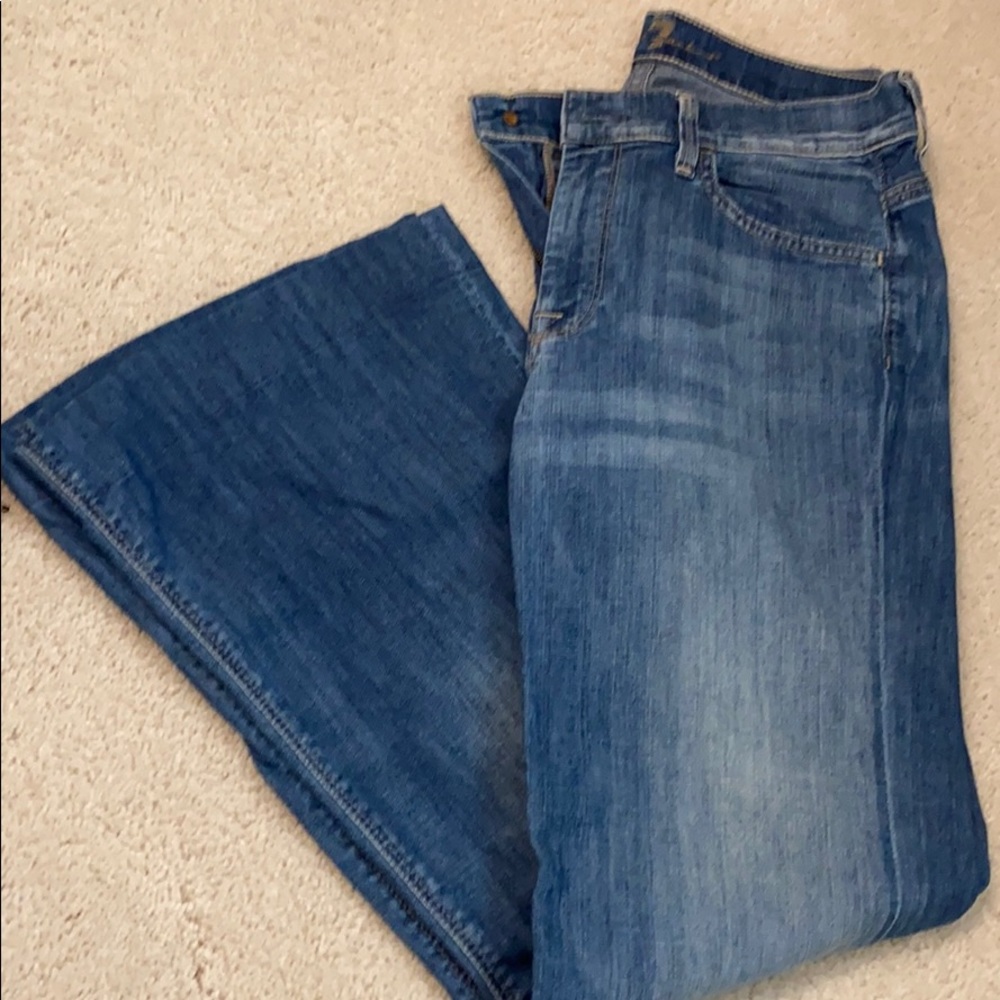 Flare/wide leg jeans